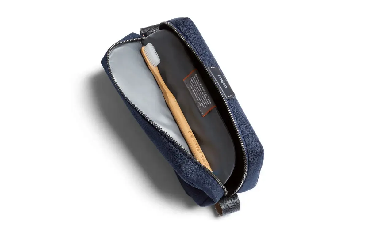 BELLROY - TOILETRY KIT