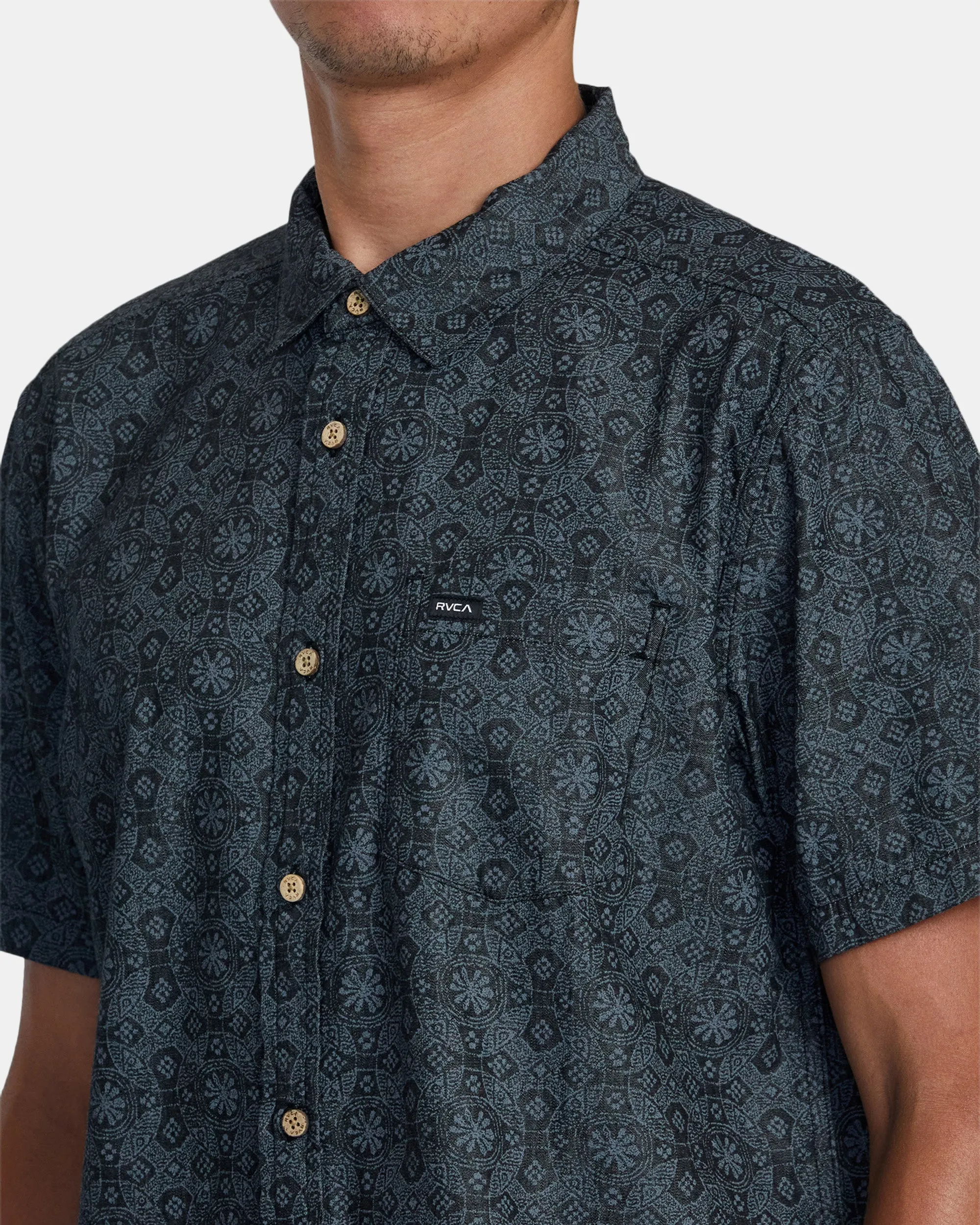 Frame Chambray Short Sleeve Shirt - Washed Black