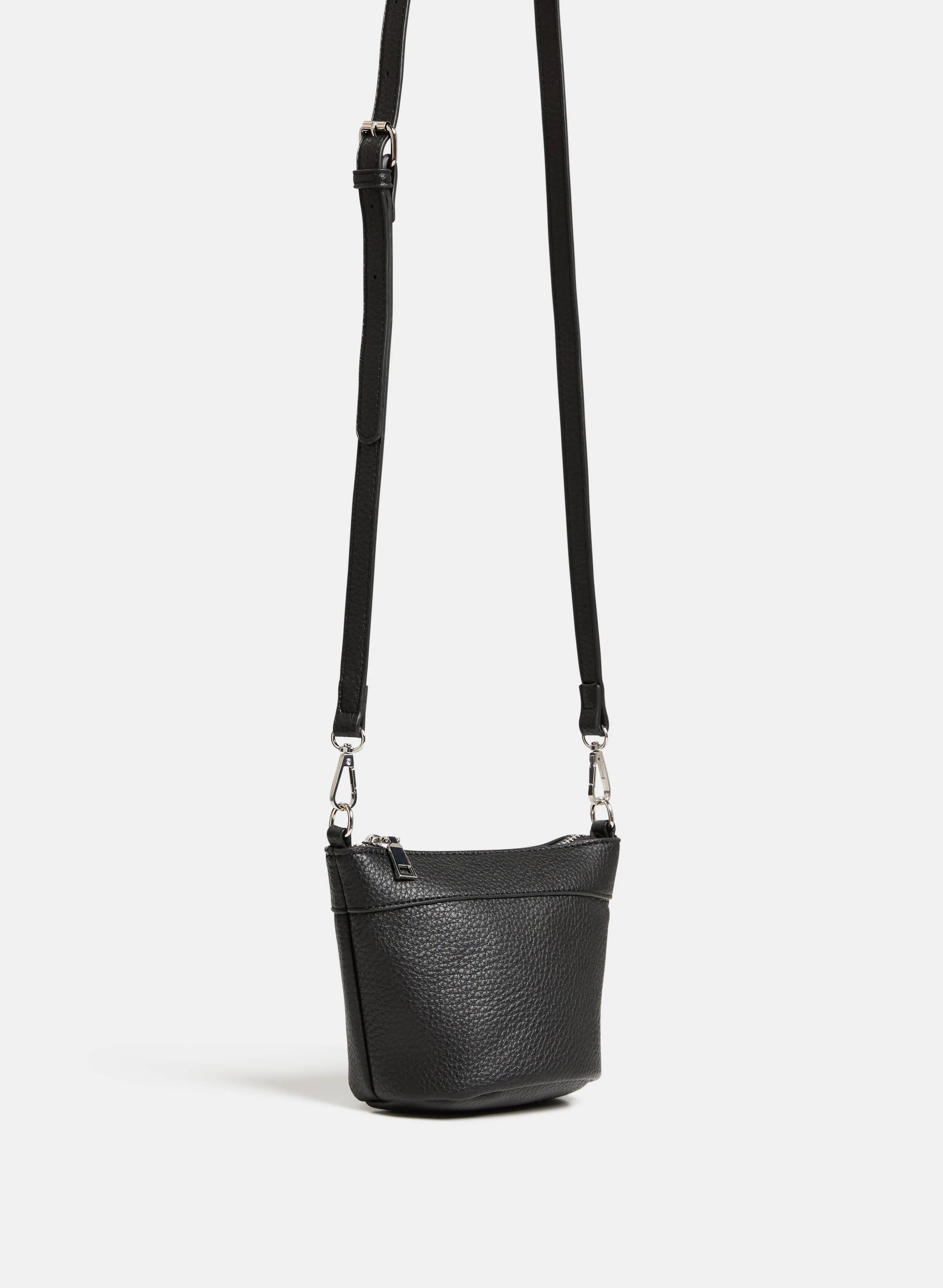 Pebble Grain Bucket Bag